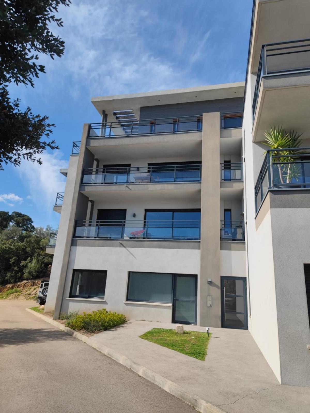 Bel Appartement Spacieux A Porto-Vecchio, 10Min A Pieds Du Centre Ville Bagian luar foto