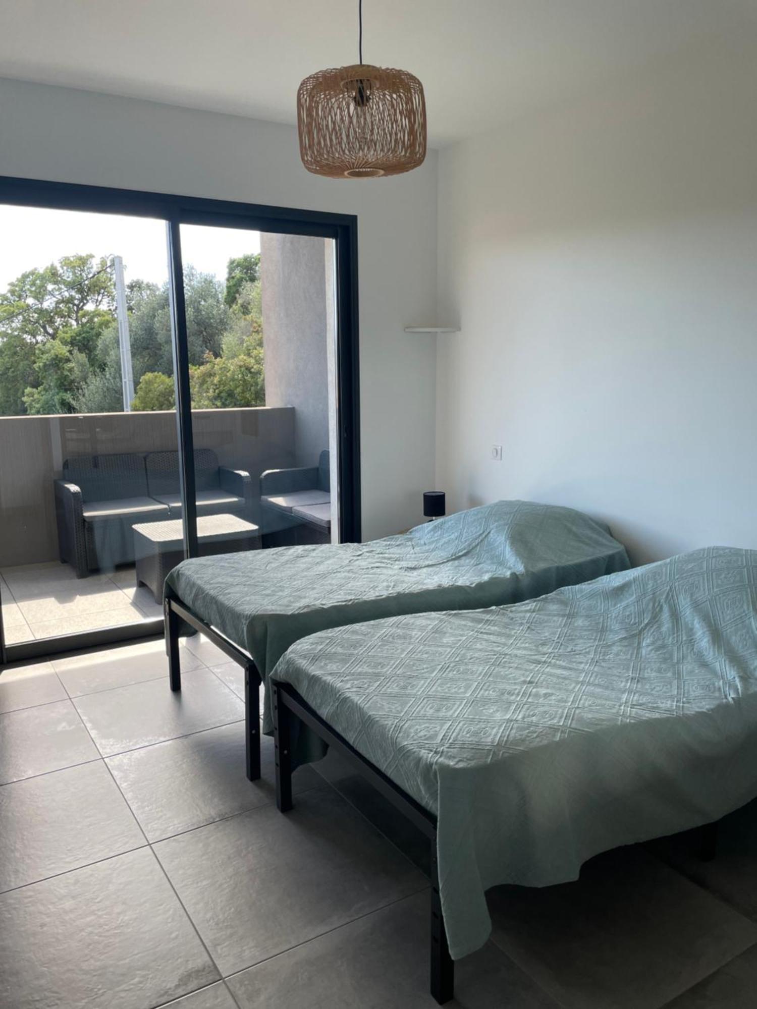 Bel Appartement Spacieux A Porto-Vecchio, 10Min A Pieds Du Centre Ville Bagian luar foto